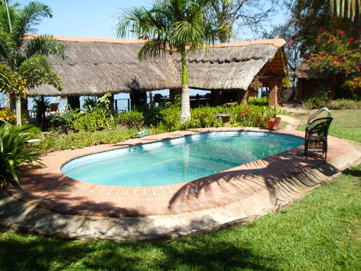 Nkhudzi Beach Lodge Nkudzi エクステリア 写真