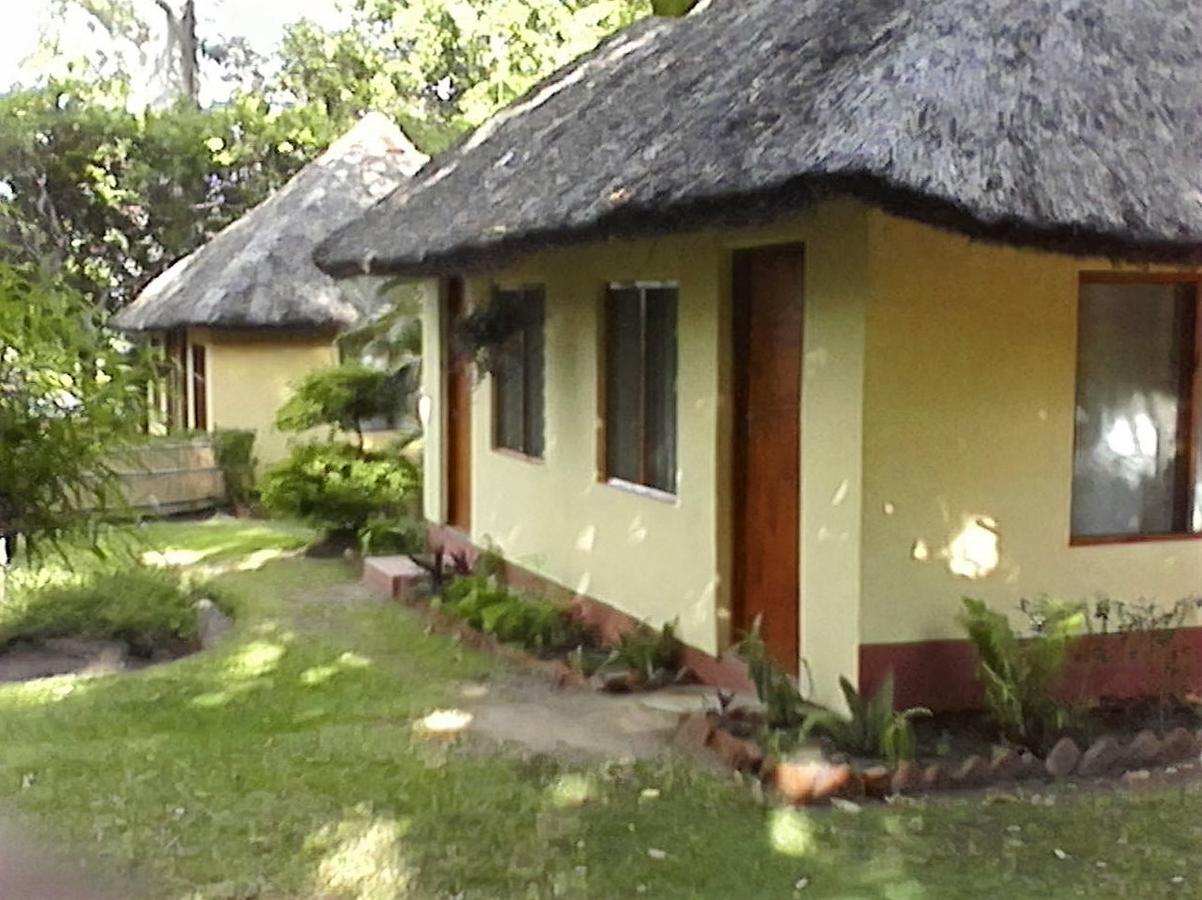 Nkhudzi Beach Lodge Nkudzi エクステリア 写真