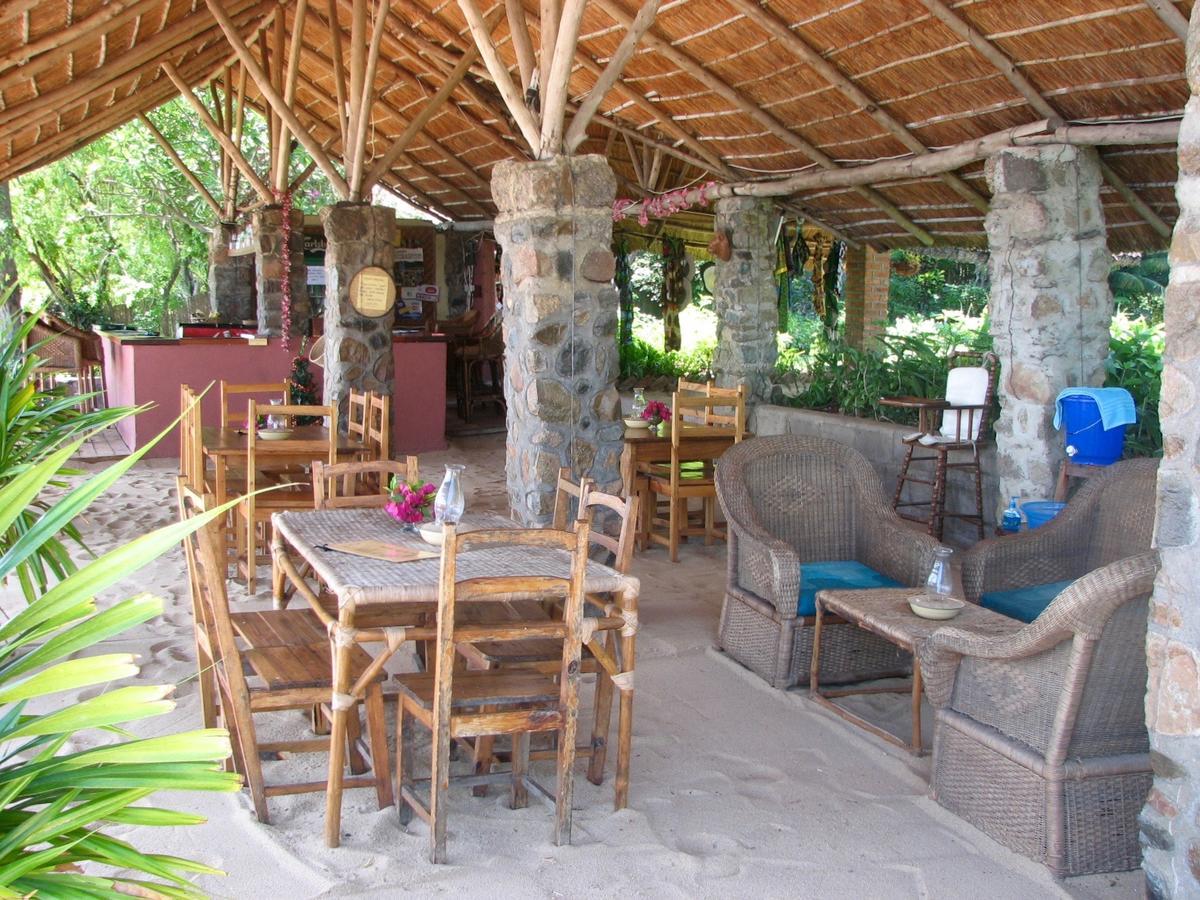 Nkhudzi Beach Lodge Nkudzi エクステリア 写真